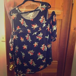 Ava & Viv size 4x cold shoulder navy ruffle top